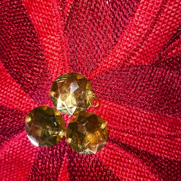 Poinsettia Tree Skirt - Picture 4 of 6